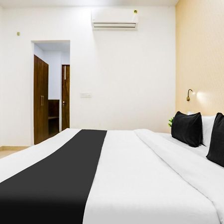 The Grand Blue Hotel Greater Noida Buitenkant foto